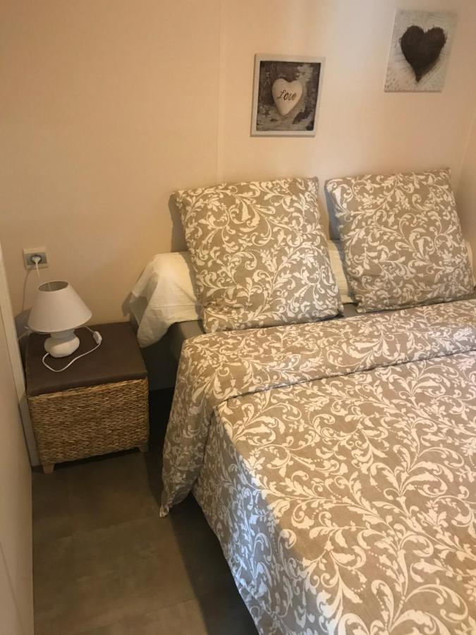 Mobilhome En Face Des Plages Hyères Dış mekan fotoğraf
