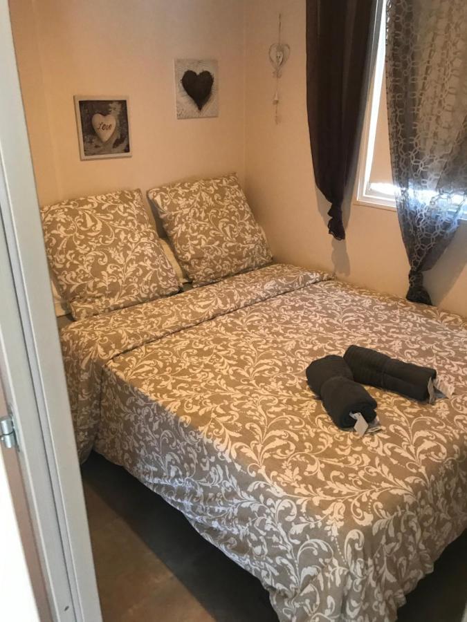 Mobilhome En Face Des Plages Hyères Dış mekan fotoğraf